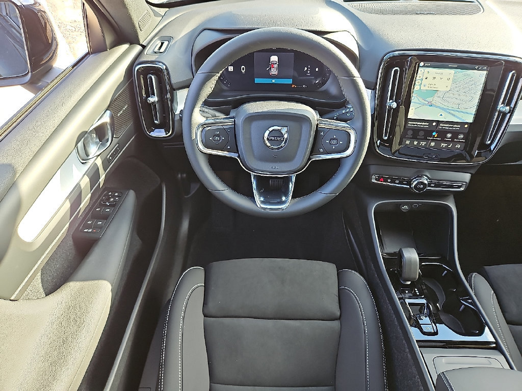 New 2026 Volvo XC40 B5 Ultra w/ Protection Package Premier AWD/4WD image 10