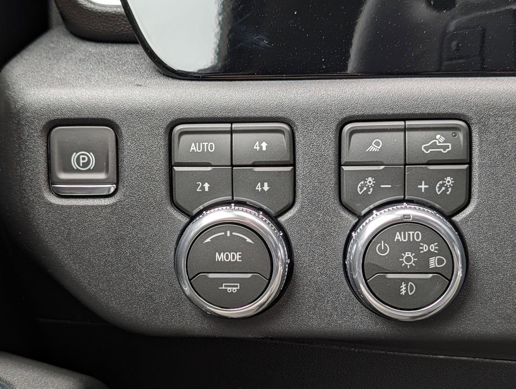 New 2026 GMC Sierra 1500 Elevation w/ Elevation Premium Package AWD/4WD image 43
