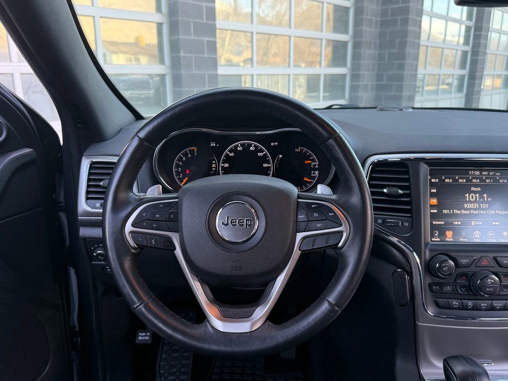Used 2017 Jeep Grand Cherokee Altitude image 31