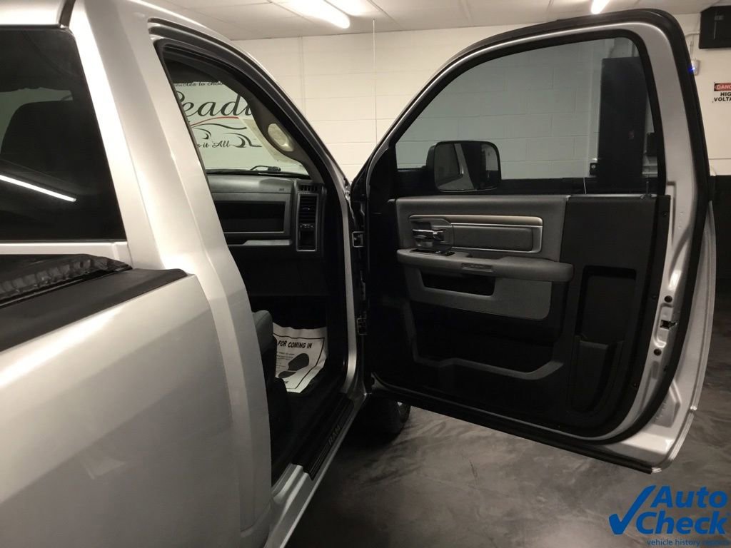 Used 2014 RAM 1500 Tradesman w/ Power & Remote Entry Group image 31