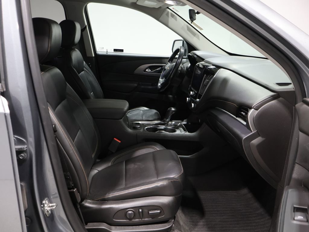 Used 2019 Chevrolet Traverse LT image 24