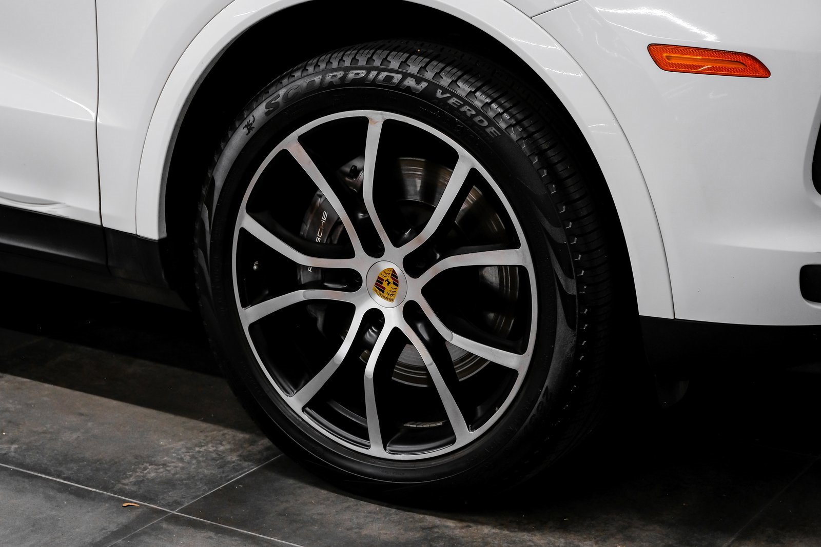 Used 2023 Porsche Cayenne Coupe image 68