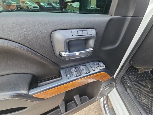 Used 2018 Chevrolet Silverado 2500 High Country w/ Duramax Plus Package AWD/4WD image 24