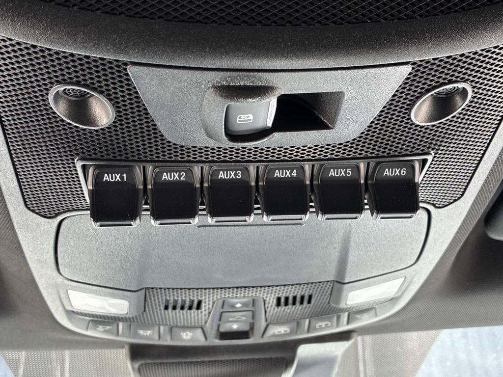 Used 2022 Ford F250 Lariat w/ Black Appearance Package AWD/4WD image 41