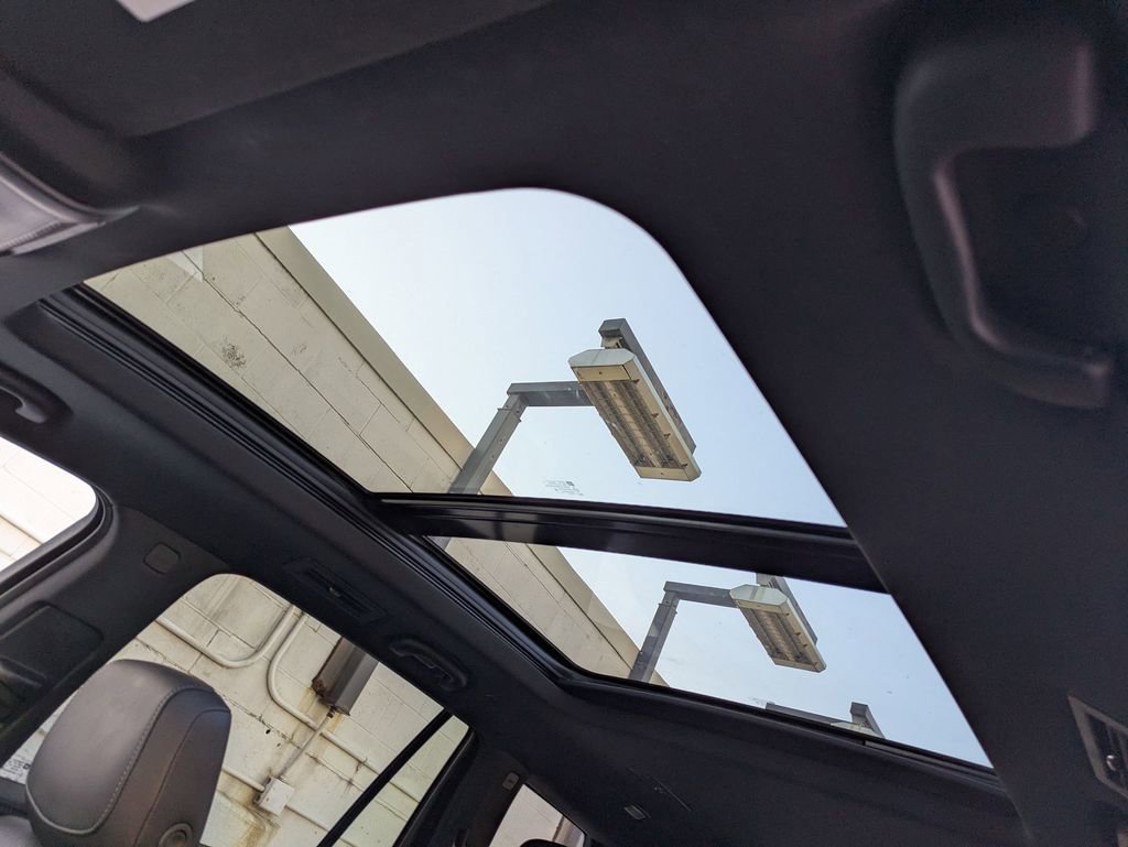 Used 2024 Cadillac XT6 Premium Luxury image 14