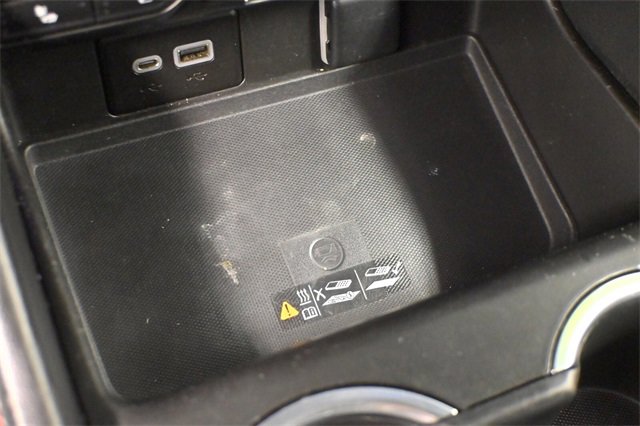 Certified 2022 Chevrolet Suburban RST w/ Sport Performance Package image 29