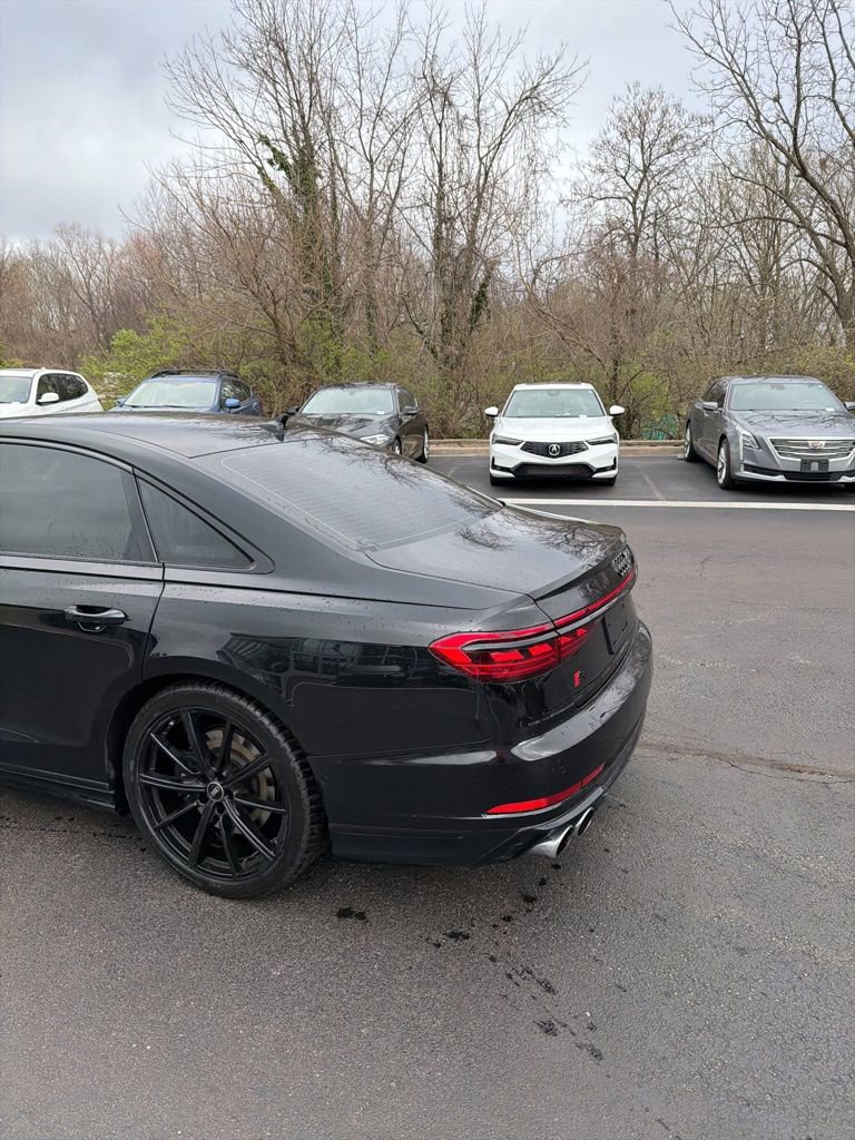Certified 2022 Audi S8 image 10