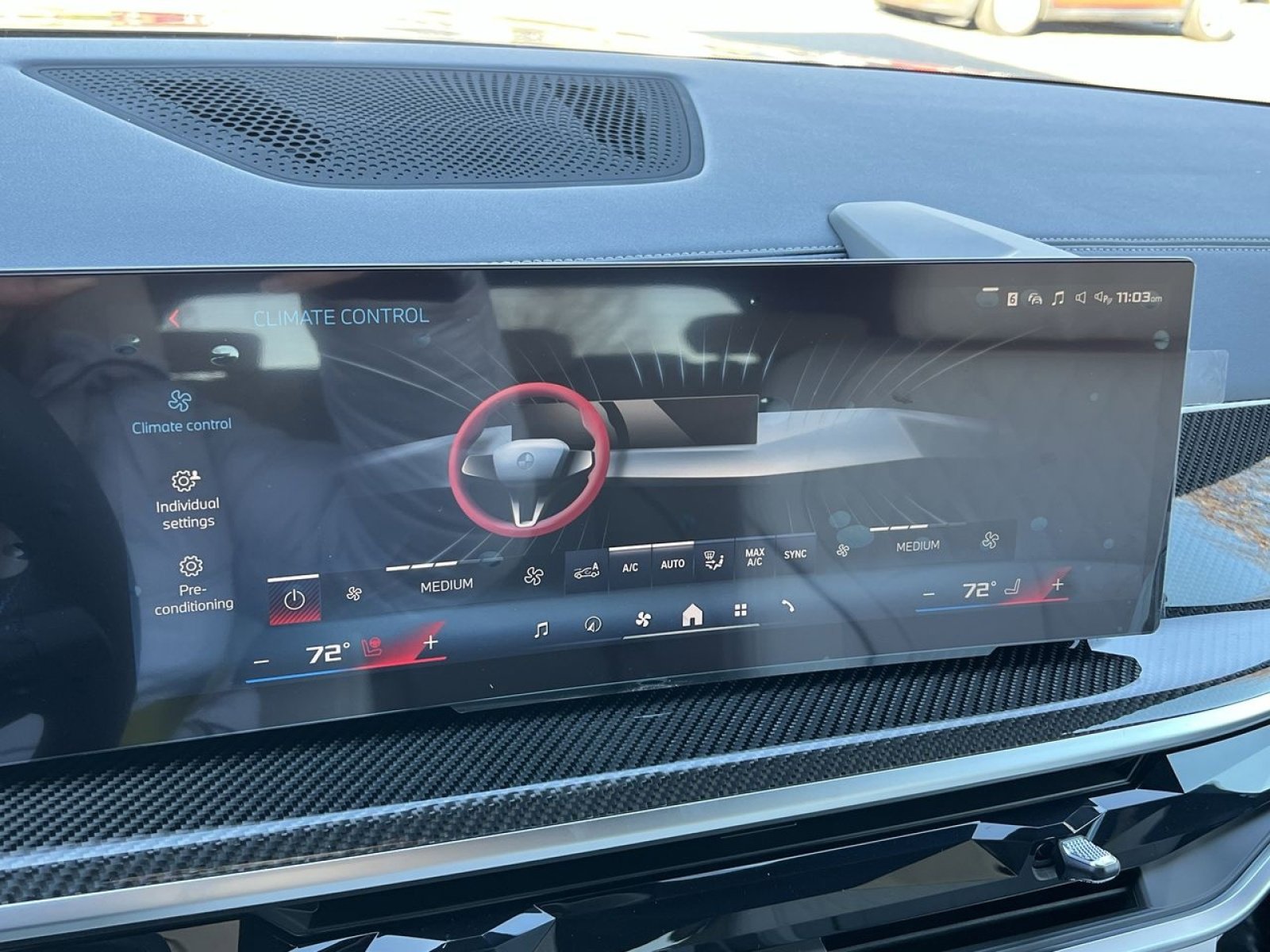 Used 2025 BMW X7 M60i image 18