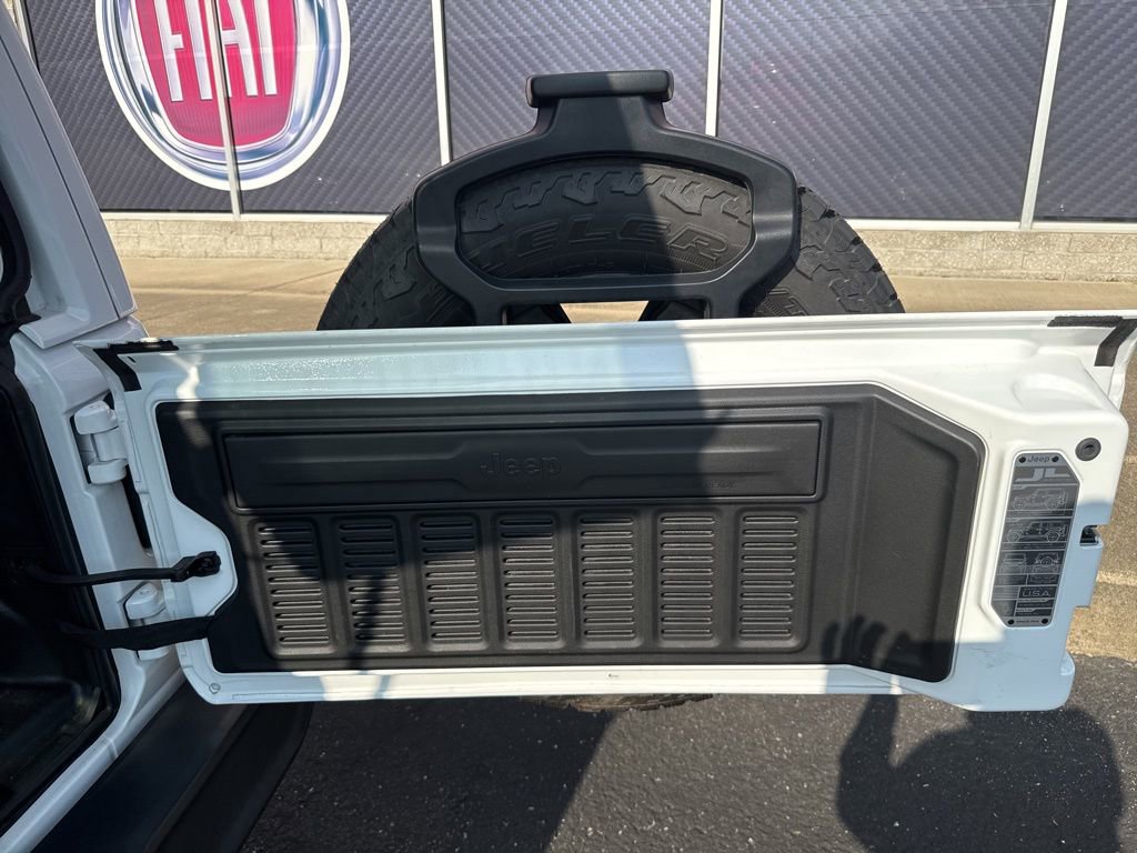 Used 2023 Jeep Wrangler Altitude image 58
