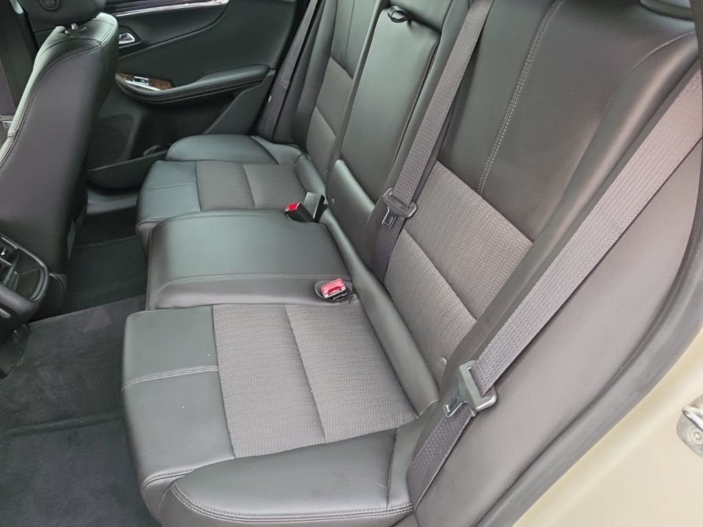 Certified 2015 Chevrolet Impala LT FWD image 22