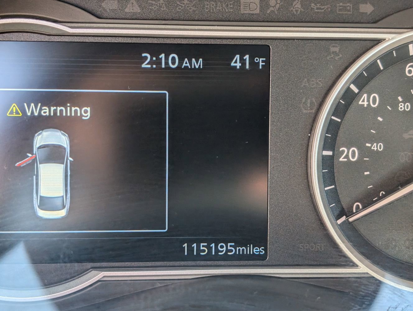 Used 2021 Nissan Versa SR FWD image 20