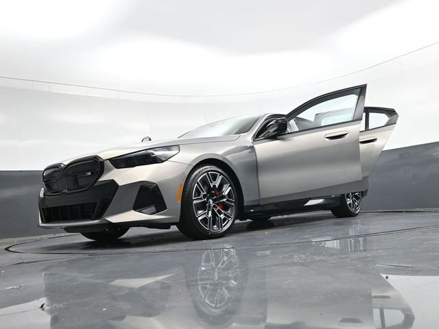 New 2025 BMW i5 M60 w/ Premium Package image 43