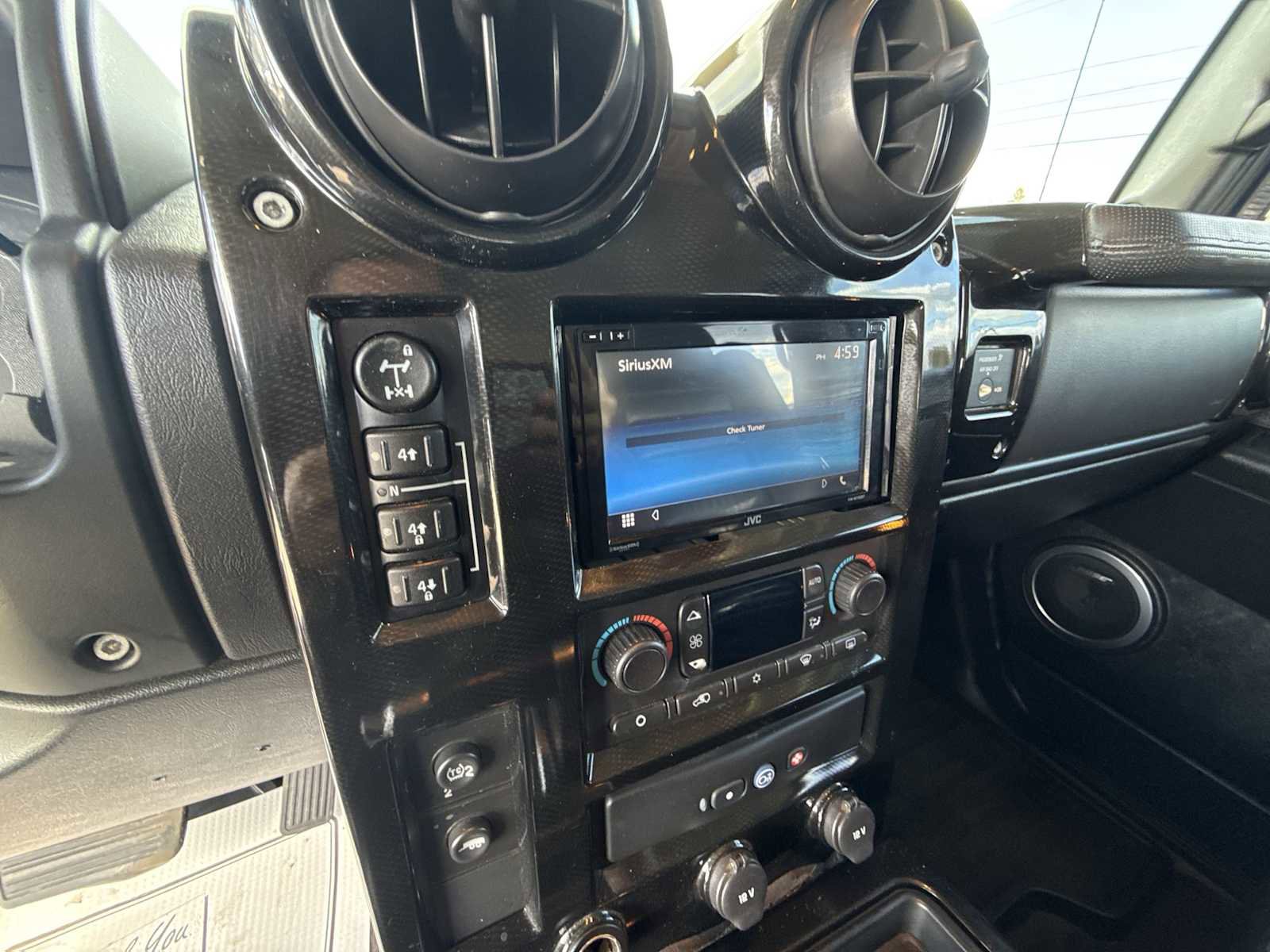 Used 2006 HUMMER H2 w/ Limited Edition H2 AWD/4WD image 12