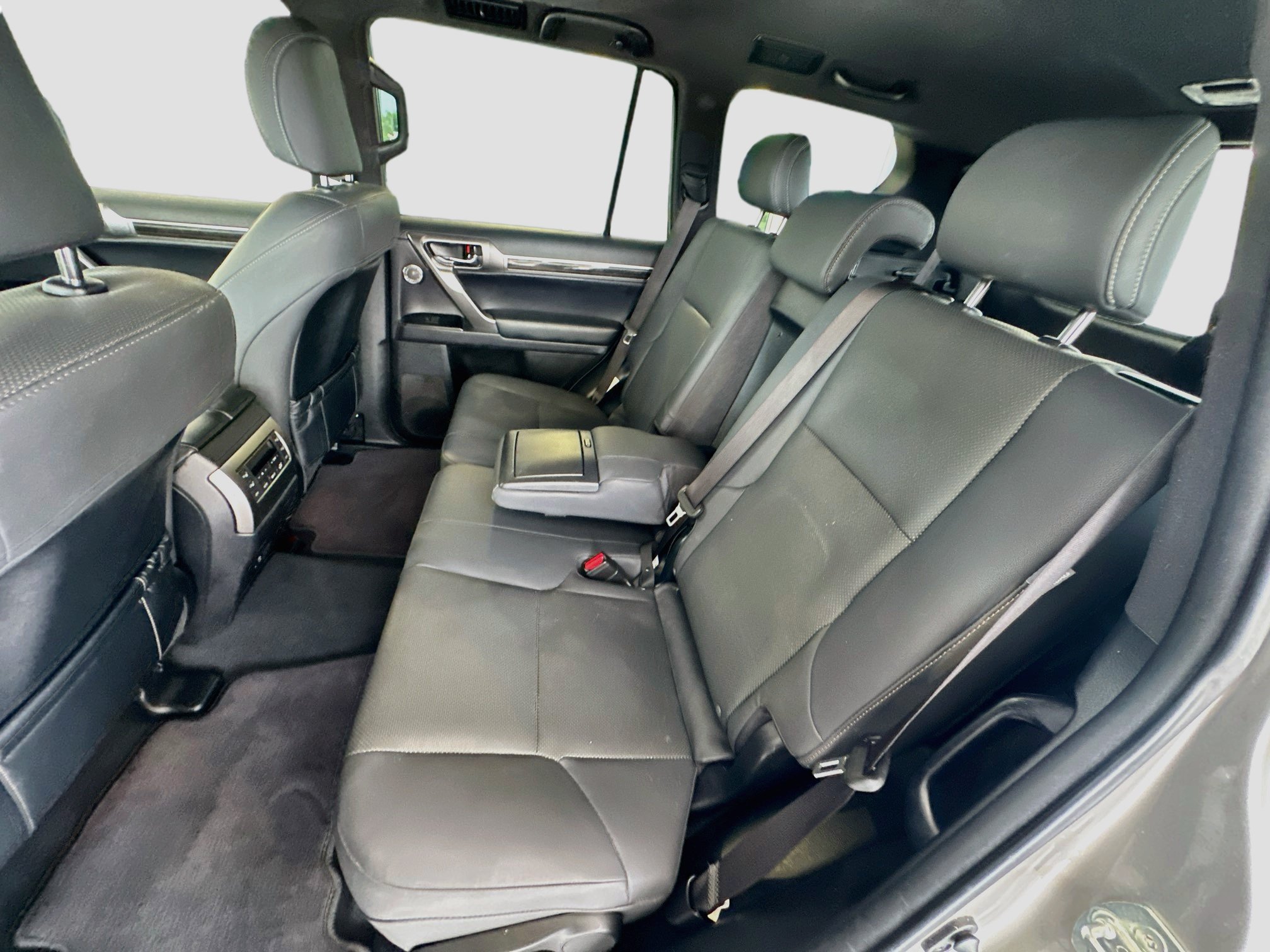 Used 2022 Lexus GX 460 Premium w/ Premium Plus Package AWD/4WD image 22