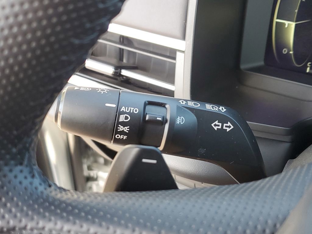 Used 2025 Mitsubishi Outlander SE image 22