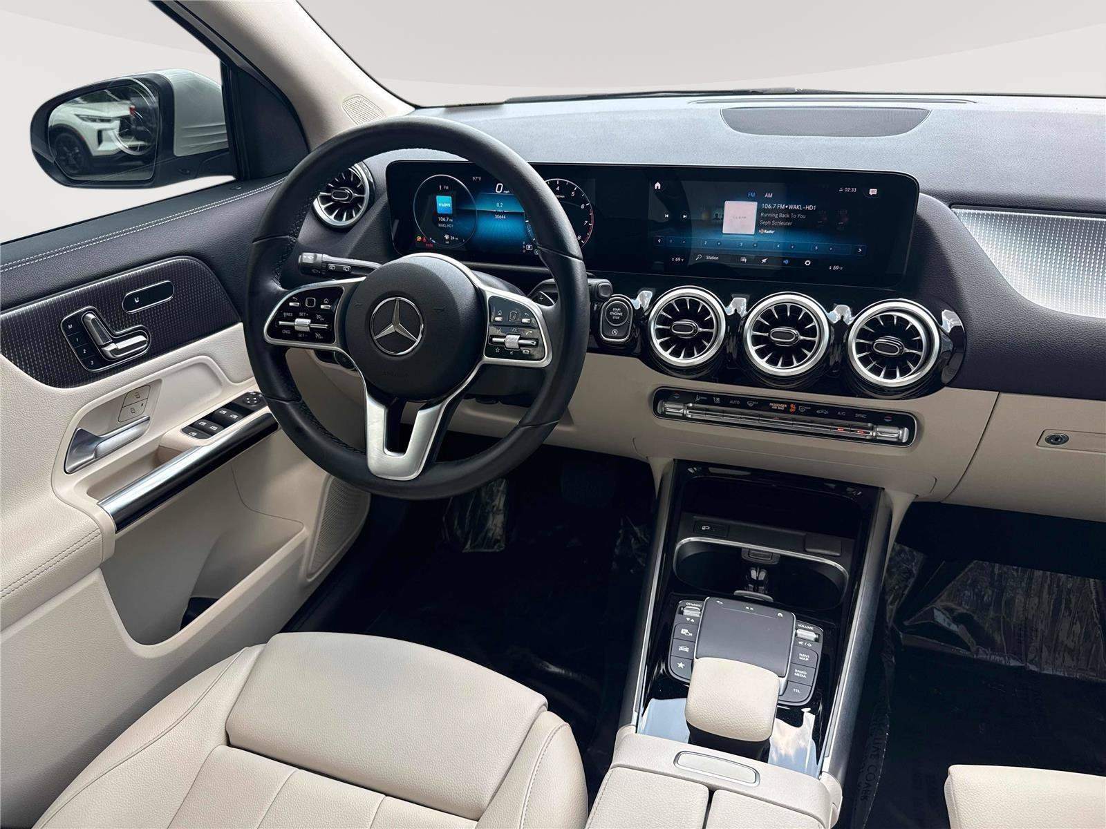 Used 2022 Mercedes-Benz GLA 250 4MATIC image 14