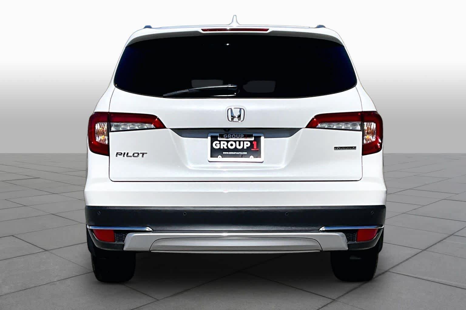 Used 2022 Honda Pilot Touring image 4