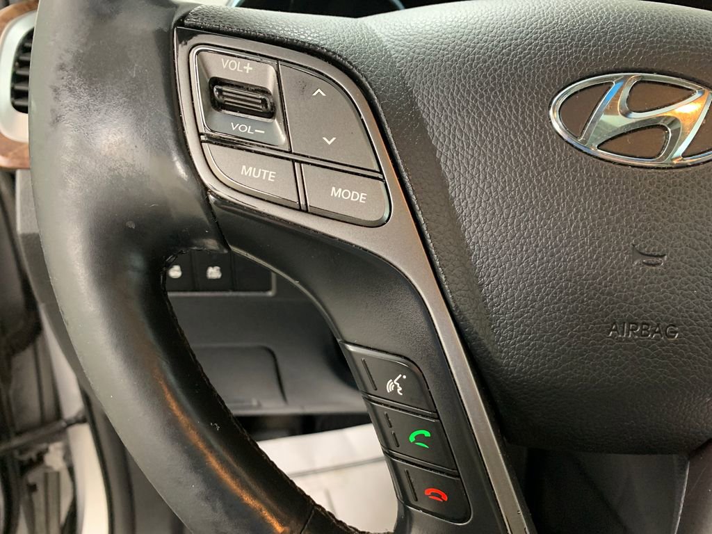 Used 2017 Hyundai Santa Fe SE w/ SE Ultimate Tech Package 03 image 12