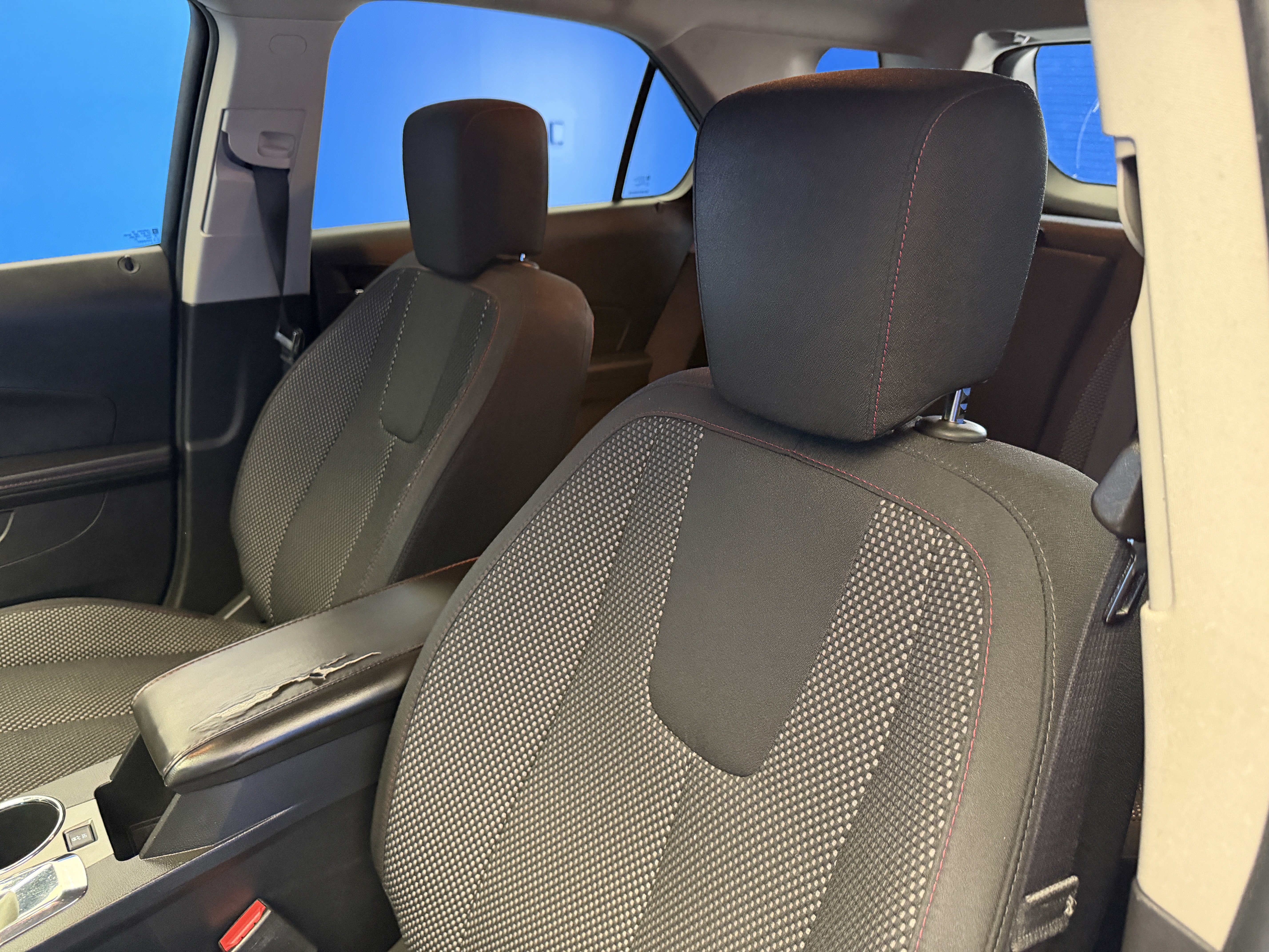 Used 2015 Chevrolet Equinox LT w/ Driver Convenience Package FWD image 12