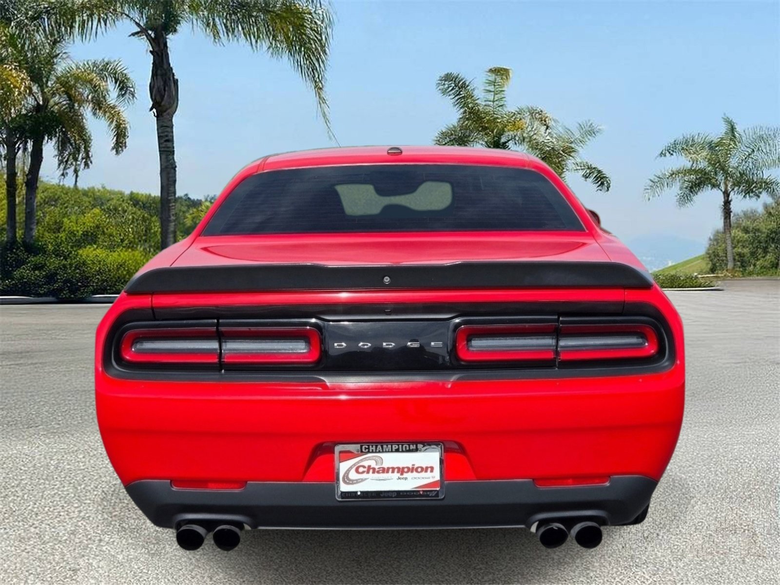 Used 2019 Dodge Challenger SXT w/ Blacktop Package RWD image 5