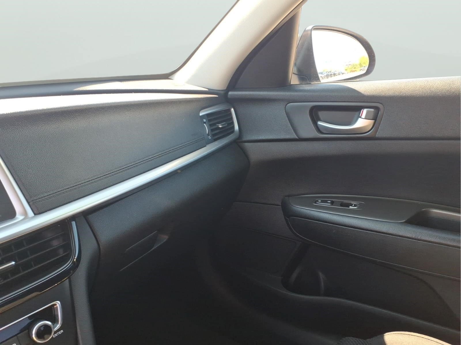 Used 2020 Kia Optima LX FWD image 21