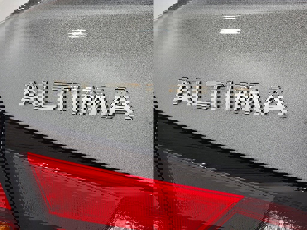 Used 2021 Nissan Altima 2.5 S FWD image 10