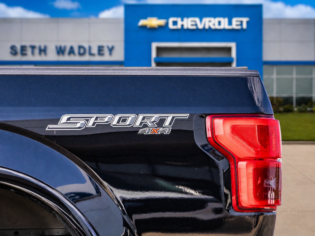 Used 2018 Ford F150 Lariat w/ Equipment Group 502A Luxury AWD/4WD image 6