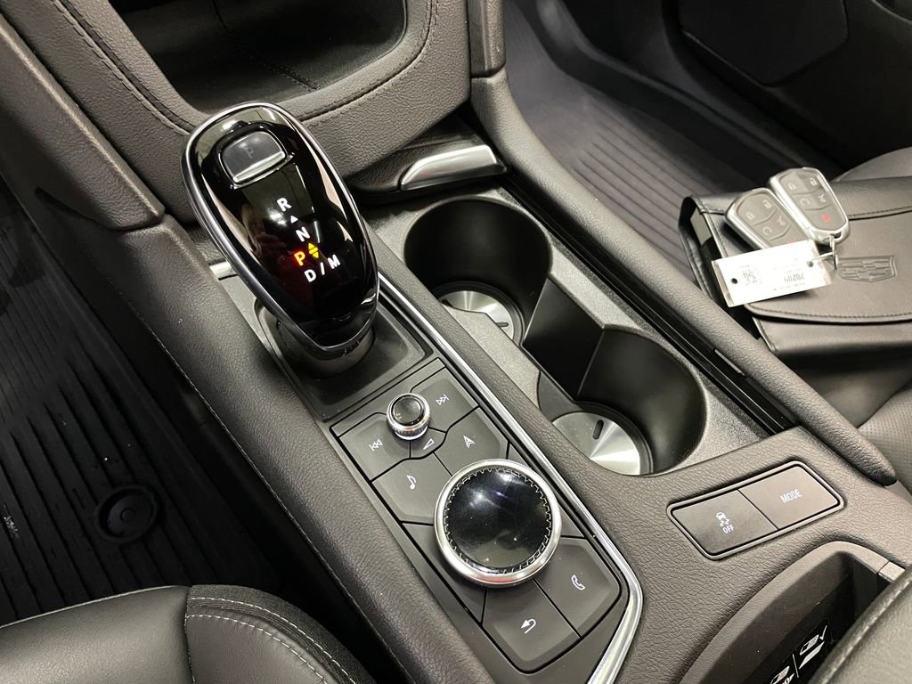 Used 2024 Cadillac XT6 Sport w/ Technology Package image 36