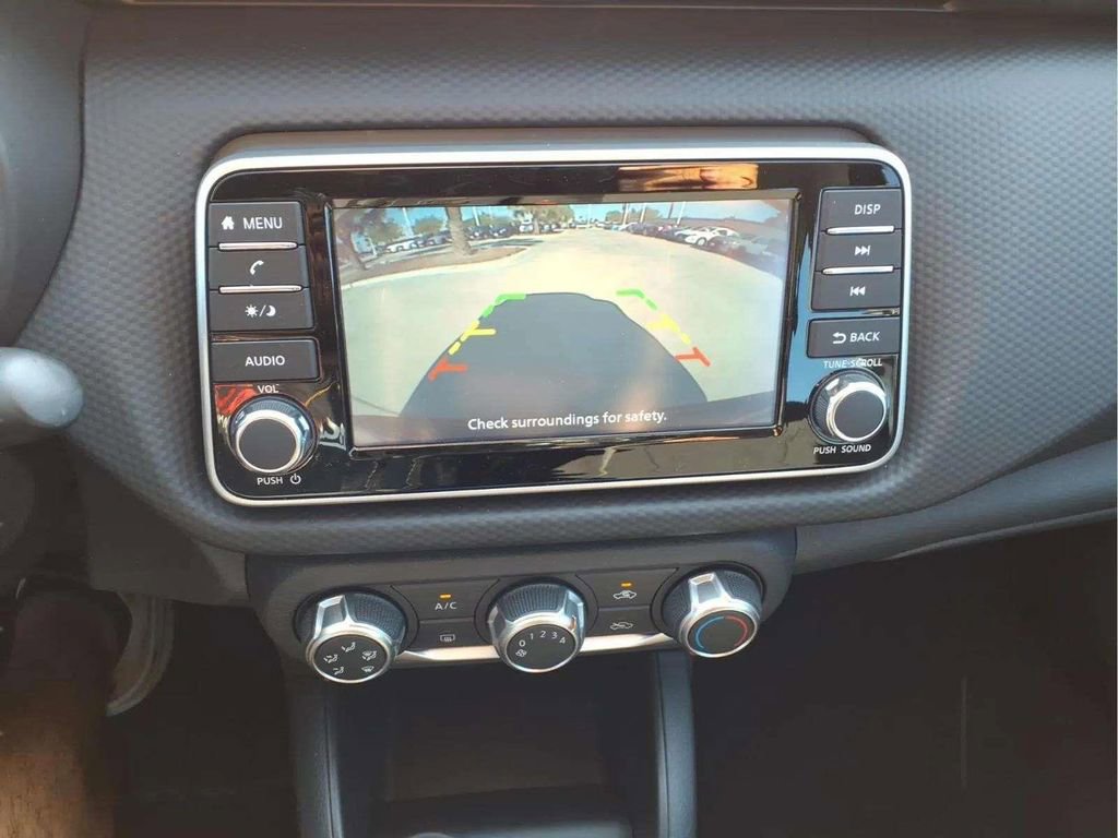 Used 2025 Nissan Kicks Play S image 15