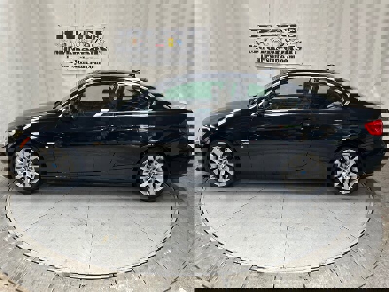 Used 2011 BMW 328i xDrive Coupe w/ Premium Pkg image 1