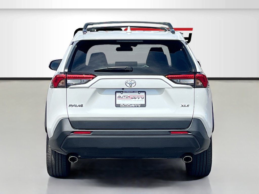 Used 2025 Toyota RAV4 XLE Premium w/ Weather Package FWD image 6