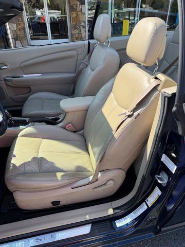 Used 2014 Chrysler 200 Limited FWD image 6