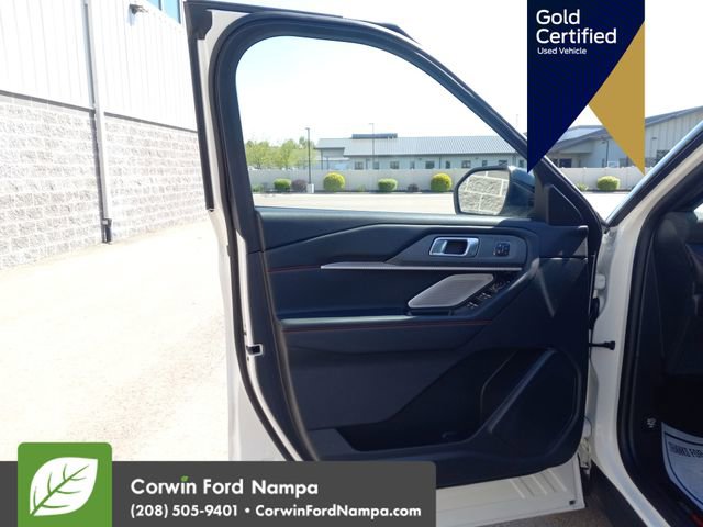 Used 2025 Ford Explorer ST image 12