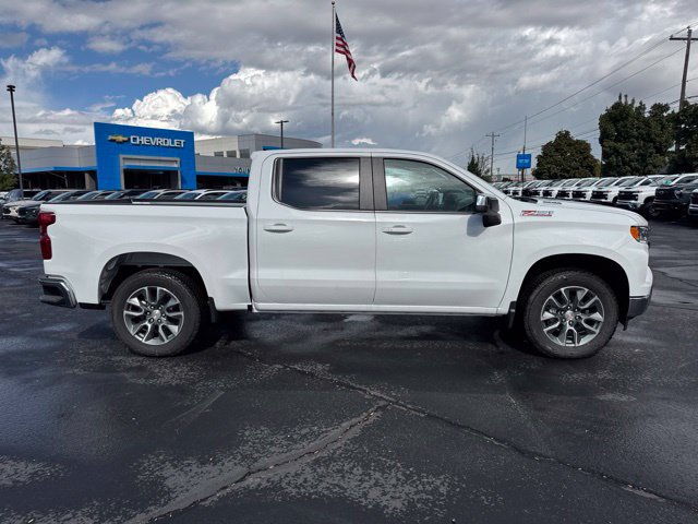 New 2026 Chevrolet Silverado 1500 LT w/ Z71 Off-Road Package AWD/4WD image 8