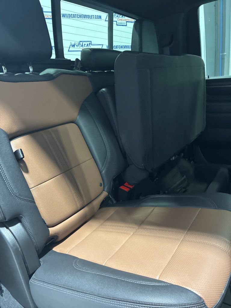 Used 2024 Chevrolet Silverado 2500 High Country w/ High Country Premium Package AWD/4WD image 66