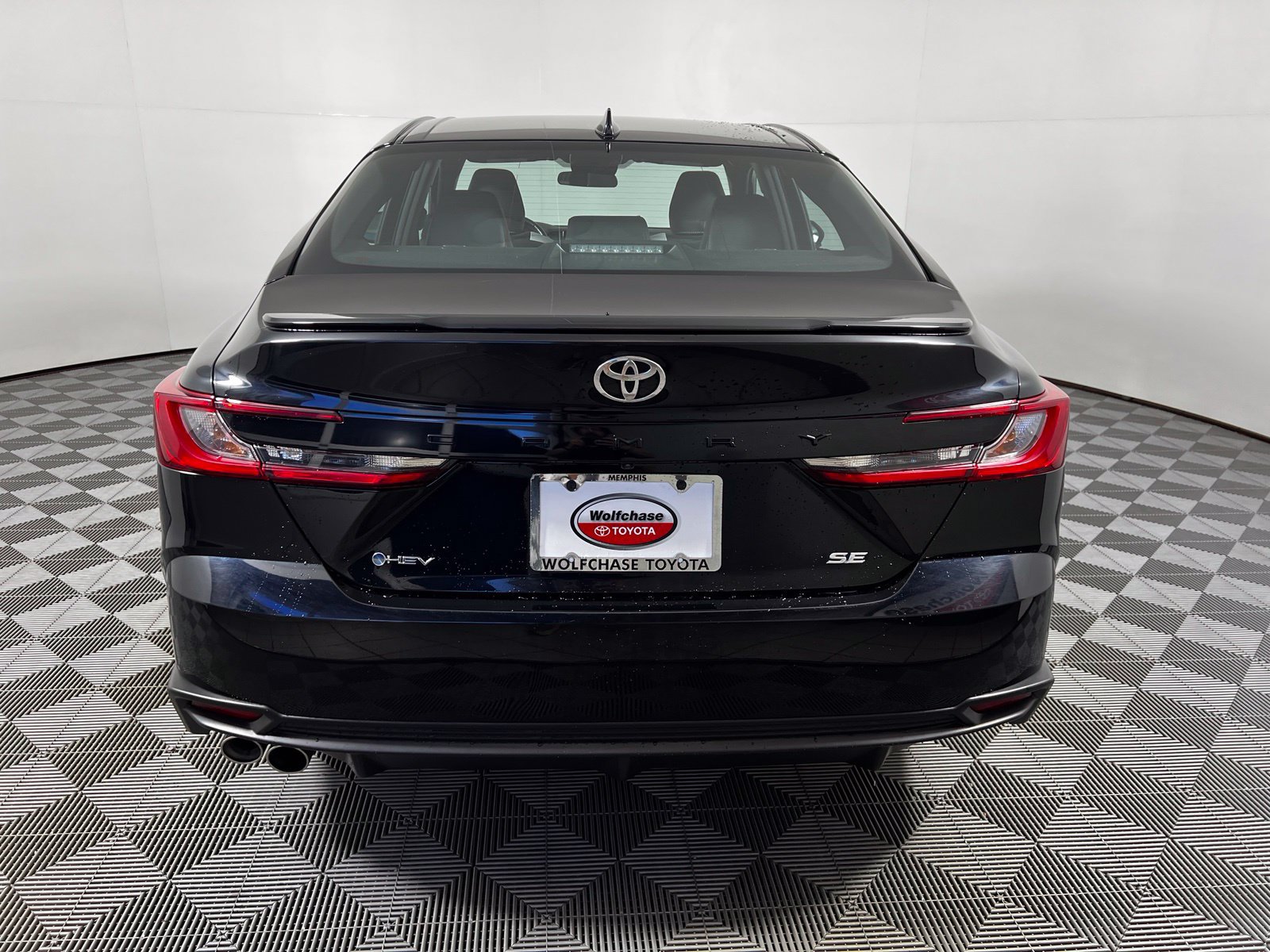 Certified 2025 Toyota Camry SE FWD image 6