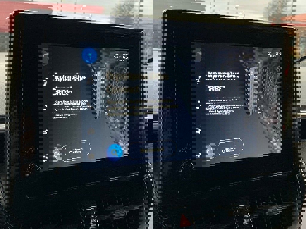 Used 2025 Toyota Corolla SE image 22