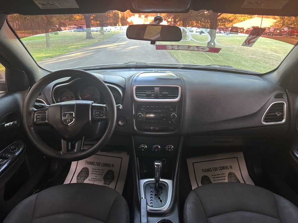 Used 2012 Dodge Avenger SE image 8