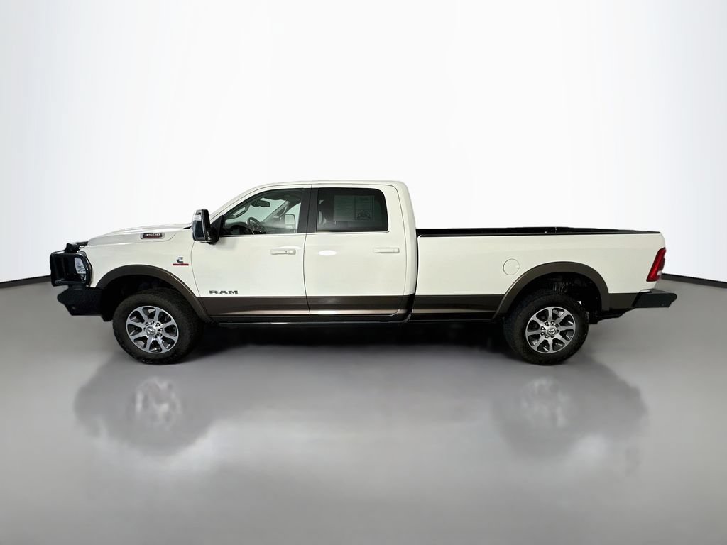 Used 2024 RAM 3500 Limited w/ Towing Technology Group AWD/4WD image 4