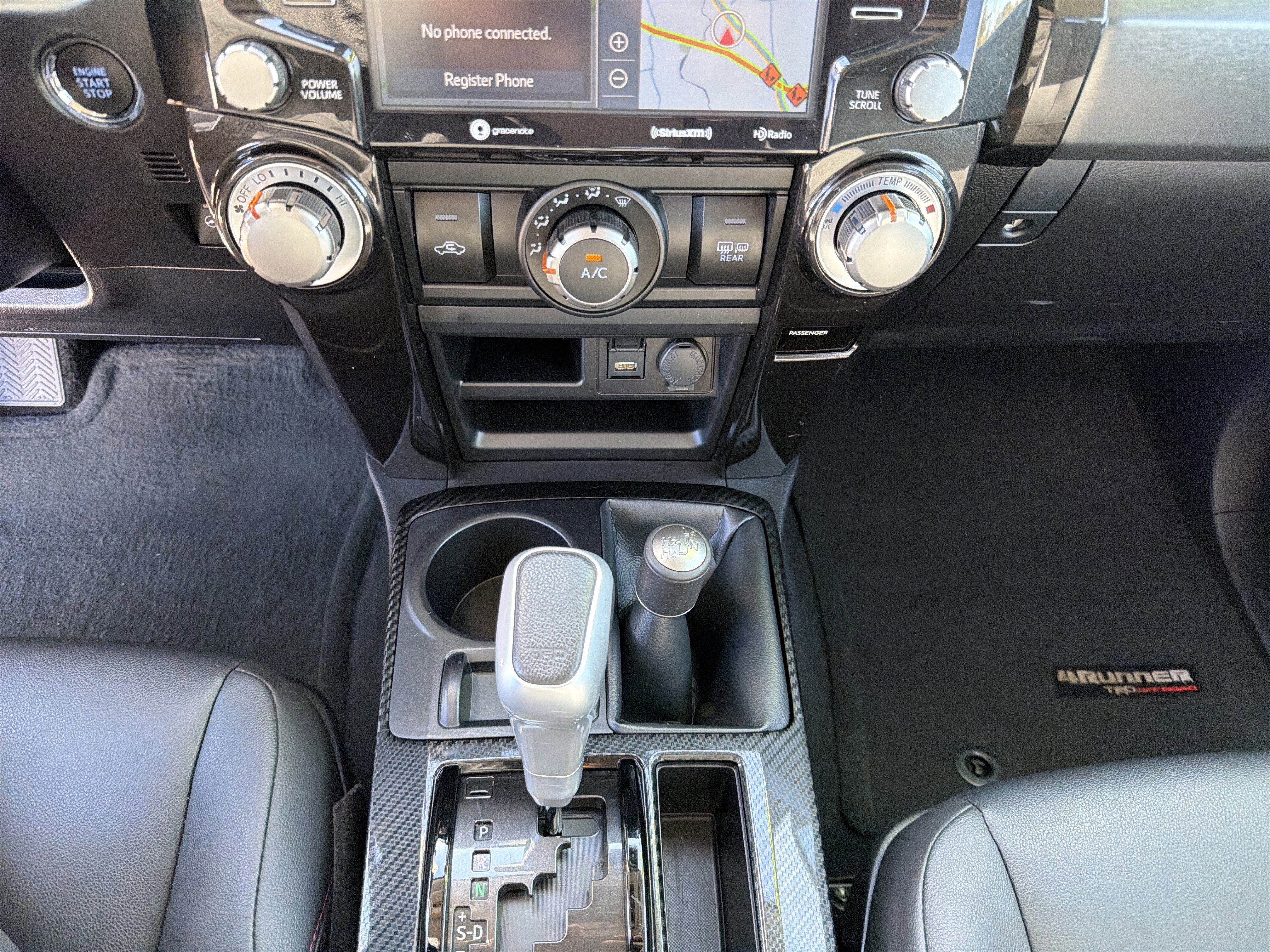 Certified 2024 Toyota 4Runner TRD Off-Road Premium image 8