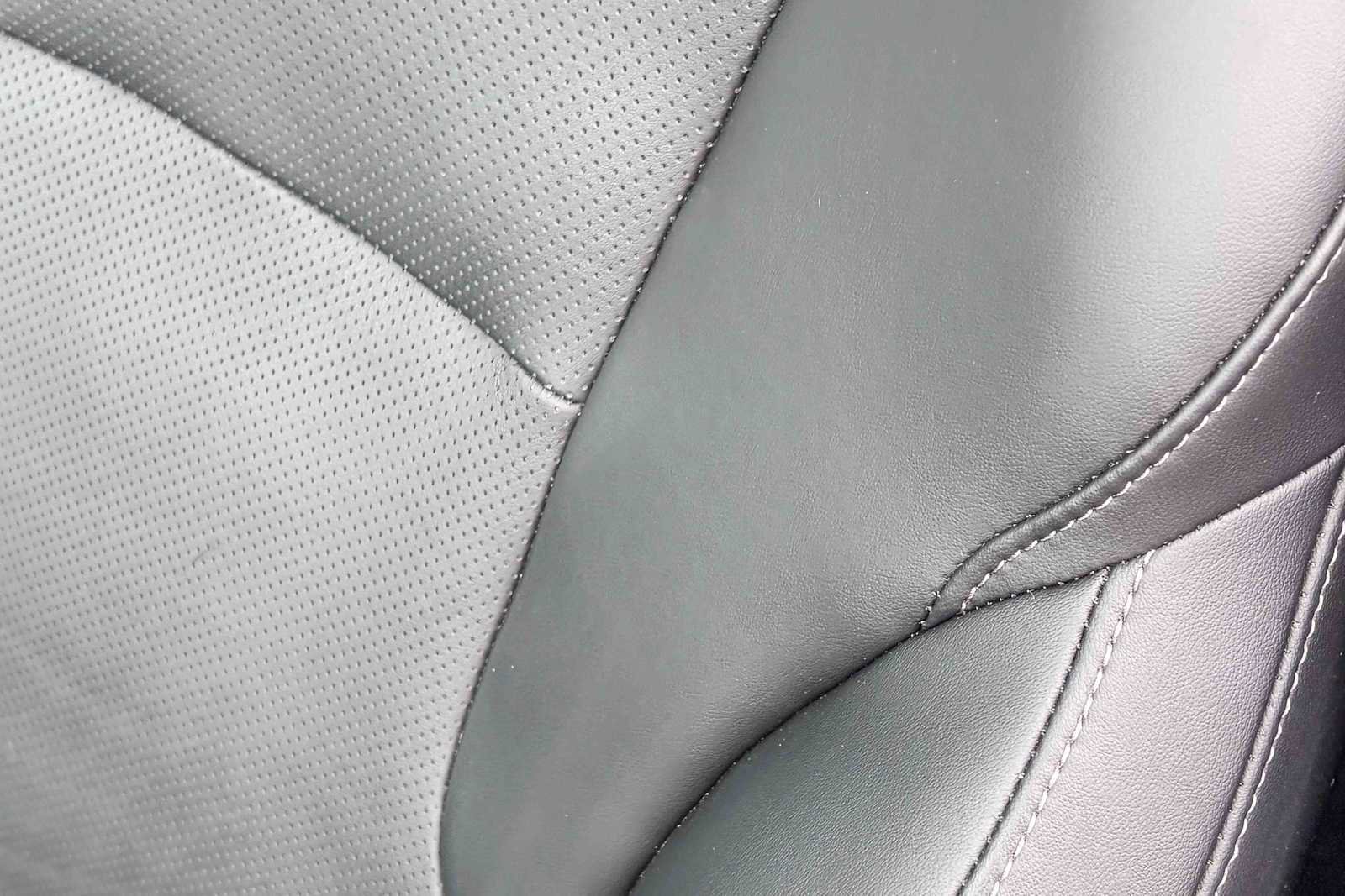 Used 2023 Honda Accord Touring image 25