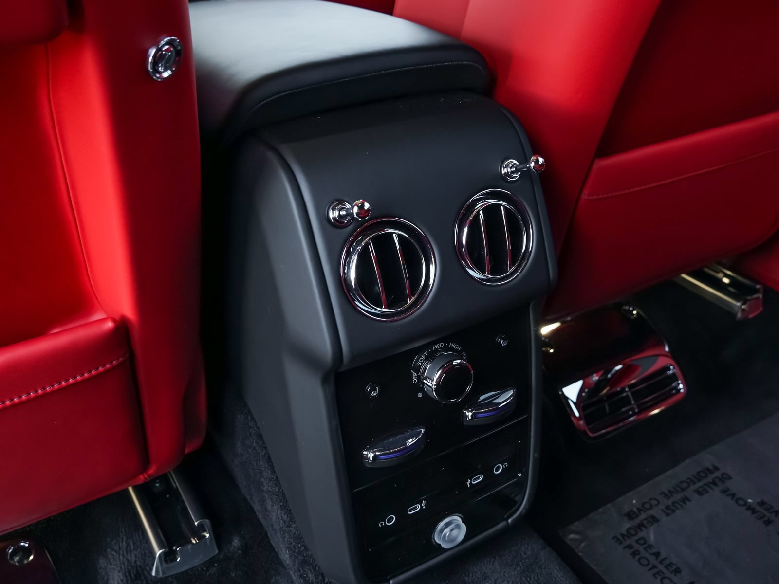 New 2026 Rolls-Royce Cullinan AWD/4WD image 29