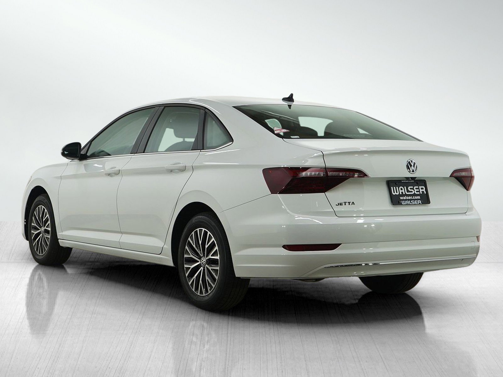 Used 2020 Volkswagen Jetta SE w/ SE Cold Weather Package image 3