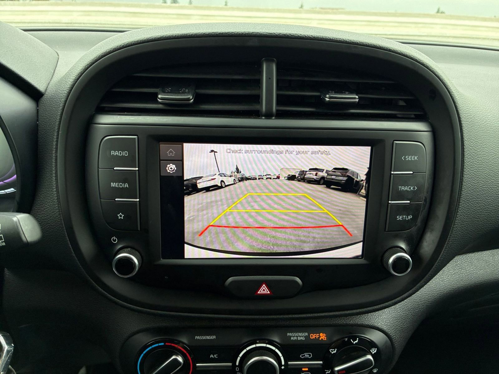 Used 2025 Kia Soul LX w/ LX Technology Package image 22