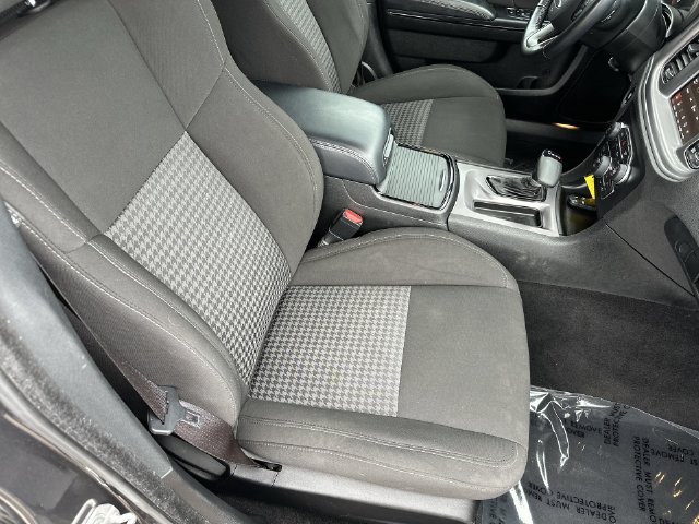 Used 2023 Dodge Charger GT w/ Blacktop Package AWD/4WD image 27
