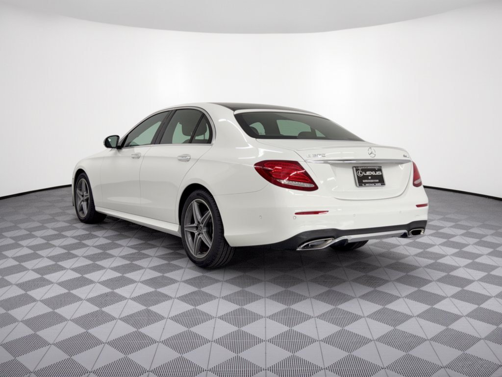 Used 2018 Mercedes-Benz E 300 4MATIC image 3