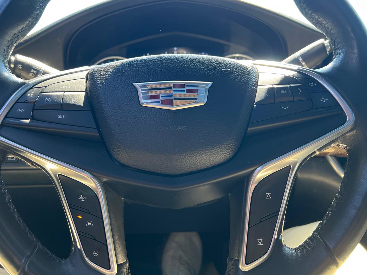 Used 2017 Cadillac CT6 Luxury w/ Active Chassis Package AWD/4WD image 17