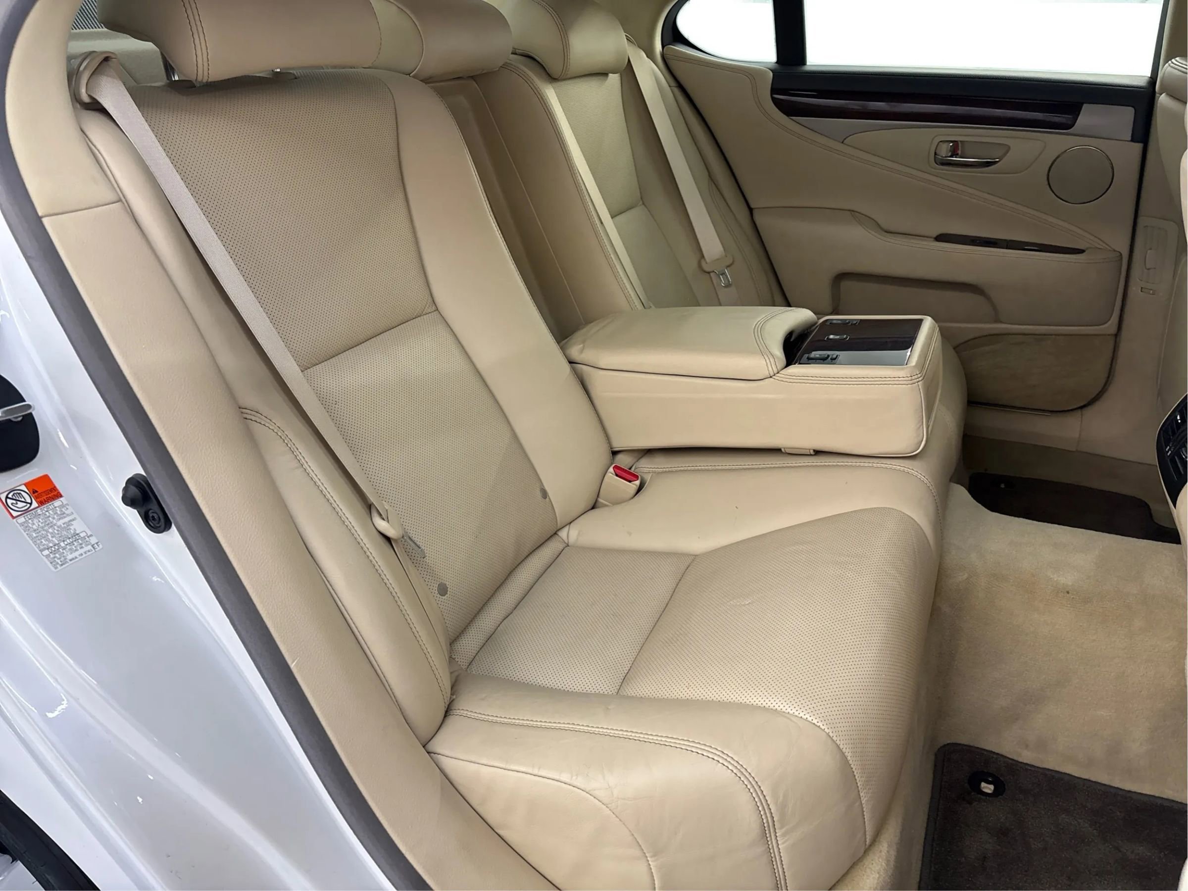 Used 2017 Lexus LS 460 AWD w/ Comfort Package image 14