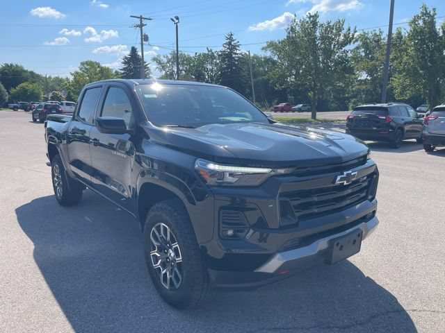Used 2024 Chevrolet Colorado Z71 w/ Z71 Convenience Package 2 AWD/4WD image 12