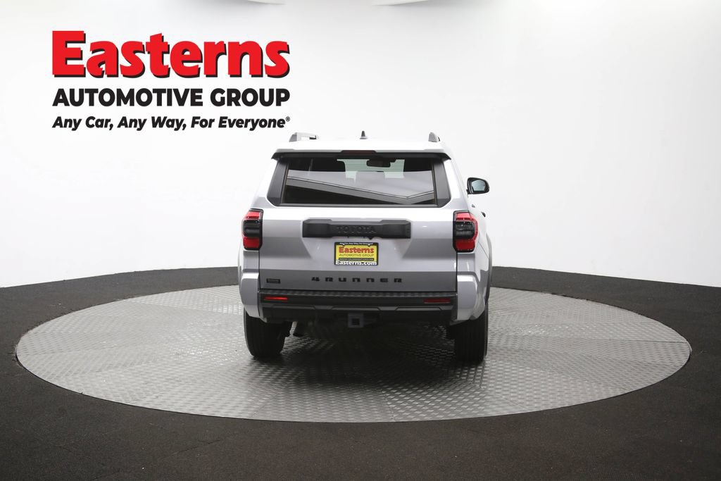 Used 2025 Toyota 4Runner SR5 AWD/4WD image 39